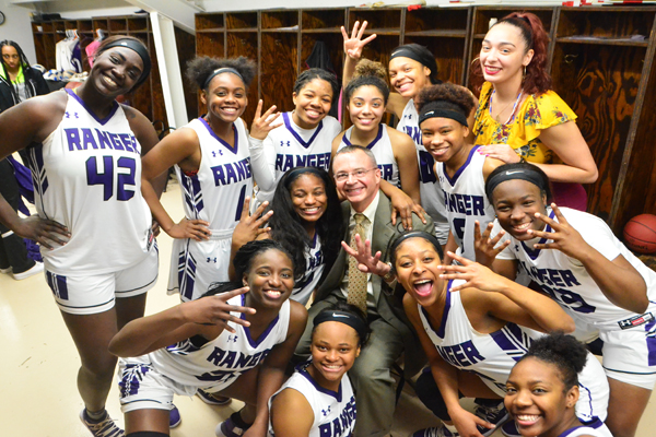 Lady Rangers give Foy win No. 400