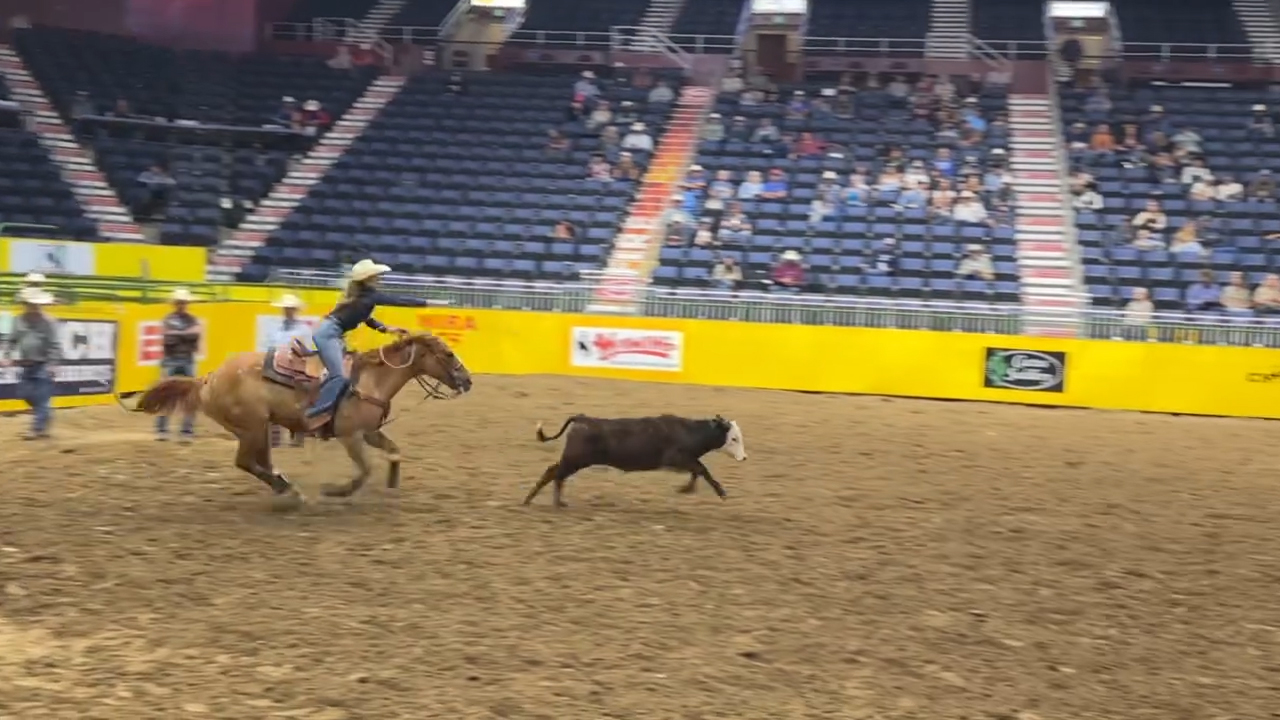 WC breakaway ropers contend at national finals